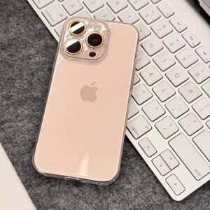 Cream iPhone16 Case